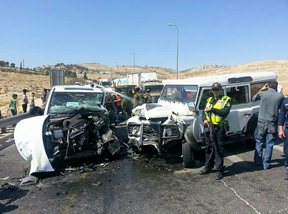 זירת התאונה החזיתית בצומת תקוע (צילום: באדיבות דובר מחוז שי)