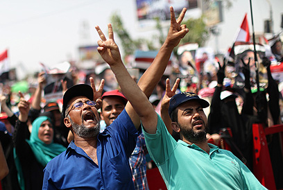 תומכי האחים בקהיר. הם לא מתכוונים לוותר (צילום: AFP) (צילום: AFP)