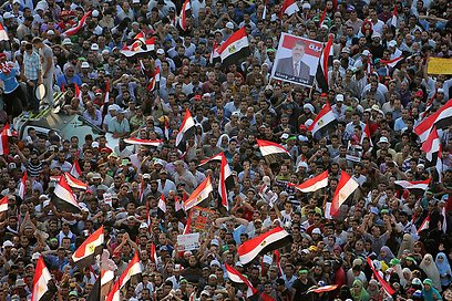 הפגנות תומכיו של מורסי במצרים (צילום: EPA) (צילום: EPA)