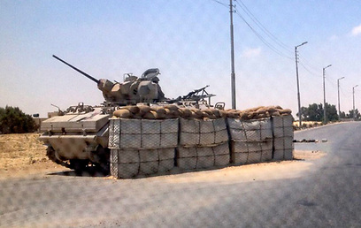 Egyptian army deploys forces in El-Arish (Photo: Reuters) (Photo: Reuters)