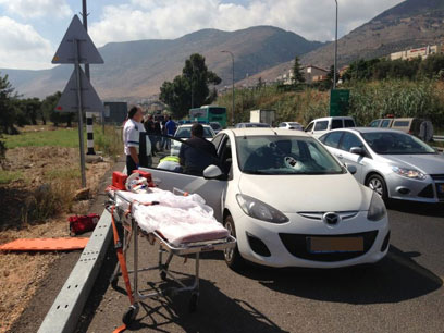 זירת התאונה בגליל (צילום: אתר אלערב) (צילום: אתר אלערב)