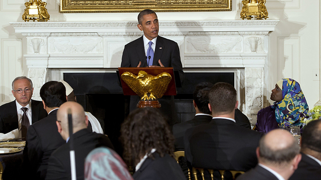 גם נשיא ארה"ב, ברק אובמה, התפנה לציין עם המוסלמים את הרמדאן בארוחת שבירת צום בבית הלבן (צילום: AFP) (צילום: AFP)