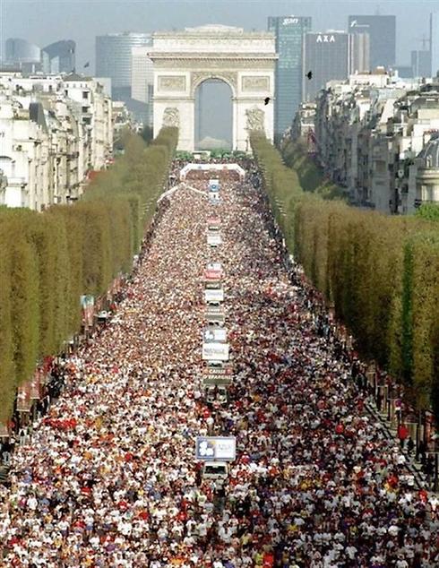 מרתון פריז. סיים את המסלול ב-4 שעות ו-50 דקות (צילום פרטי) (צילום פרטי)