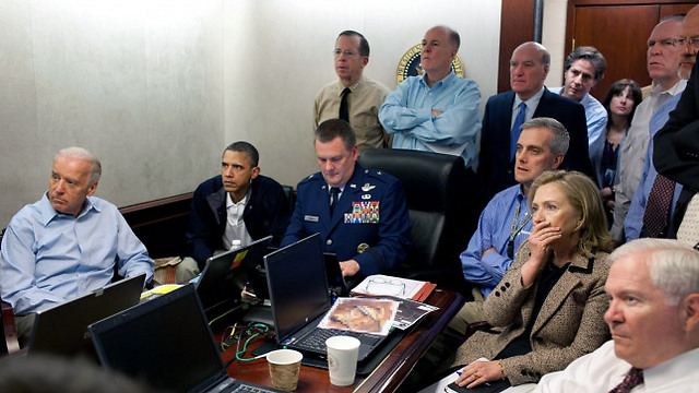 החמ"ל של אובמה בזמן חיסול בן לאדן ב-2011 ()