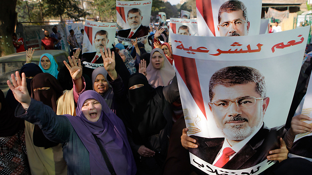 Morsi supporters in Cairo (Photo: AP)