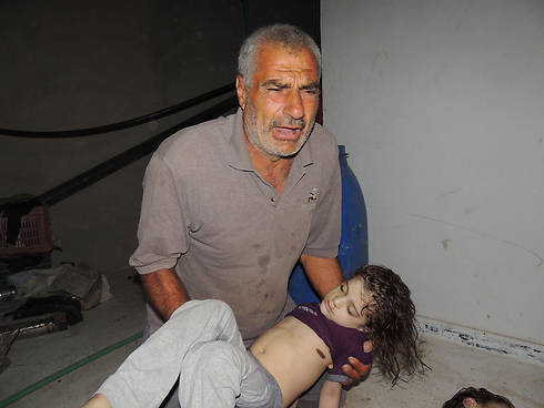 קורבן של המתקפה ליד דמשק (צילום: רויטרס) (צילום: רויטרס)