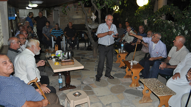 סוכת האבלים בנצרת. המשפחות היו נפגשות בירדן (צילום: אנור אמארה) (צילום: אנור אמארה)
