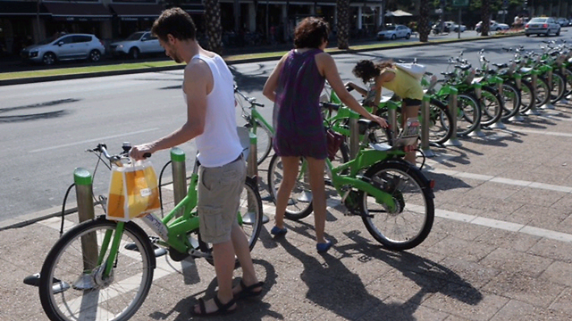 Tel Aviv's bike-renting service (Photo: Motti Kimchi)