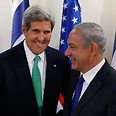 Kerry (L) and Netanyahu