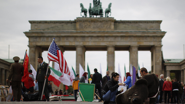 שער ברנדנבורג בברלין. החלום האירופי (צילום: AFP) (צילום: AFP)