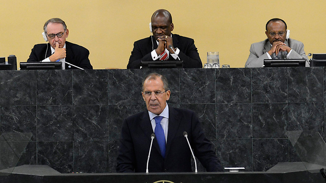 לברוב נואם באו"ם, אמש (צילום: AFP) (צילום: AFP)