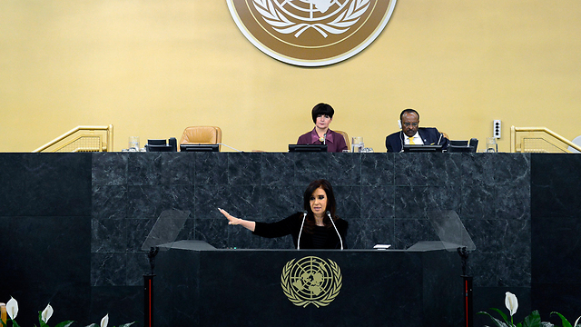 פרננדס בעצרת האו"ם (צילום: AP) (צילום: AP)