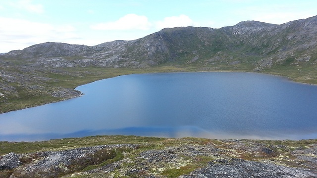 האגם הראשון ב-Kikiagdlit (צילום: עודד פיכמן) (צילום: עודד פיכמן)