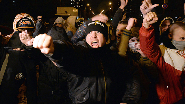 "רוסיה לרוסים", צעקו הלאומנים המתפרעים במוסקבה (צילום: AFP) (צילום: AFP)