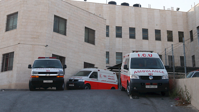 File photo: Red Crescent ambulances (Photo: Atta Awisat)