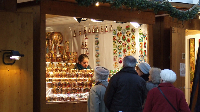 למחפשי שופינג. שוק חג המולד בווינה (צילום: יואב גלזנר) (צילום: יואב גלזנר)