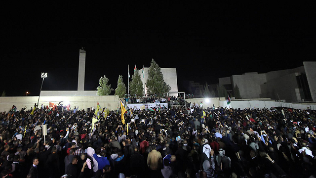 חגיגות שחרור האסירים ברמאללה, הלילה (צילום: גיל יוחנן) (צילום: גיל יוחנן)