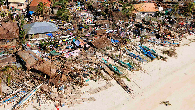 הרס שגרם הטייפון בסוף השבוע בפיליפינים (צילום: רויטרס) (צילום: רויטרס)