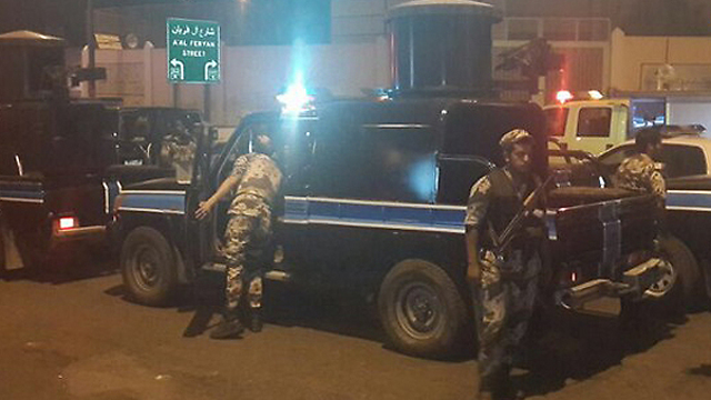 אנשי כוחות הביטחון הסעודיים אמש בריאד ()
