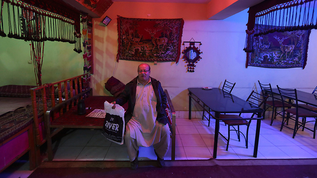 A taste of Afghanistan: Simintov's shop (Photo: Reuters) (Photo: Reuters)
