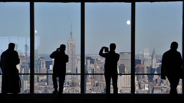 קו הרקיע של ניו יורק נראה מהקומה ה-68 של בניין מספר 4 החדש במרכז הסחר העולמי (צילום: AFP) (צילום: AFP)