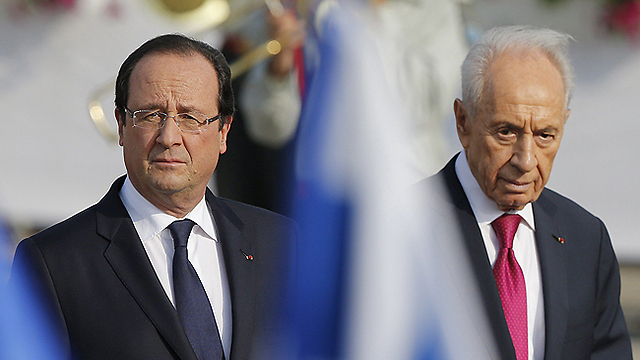 Hollande, Peres (Photo: AFP)