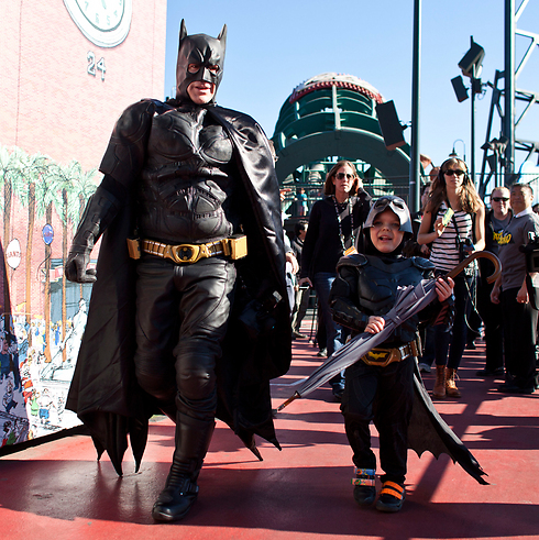 גיבור היום: באטקיד ופטרונו איש העטלף (צילומים: Gettyimages) (צילום: גטי אימג'בנק) (צילום: גטי אימג'בנק)