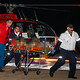 Evacuating the soldiers (Photo: Avihu Shapira)