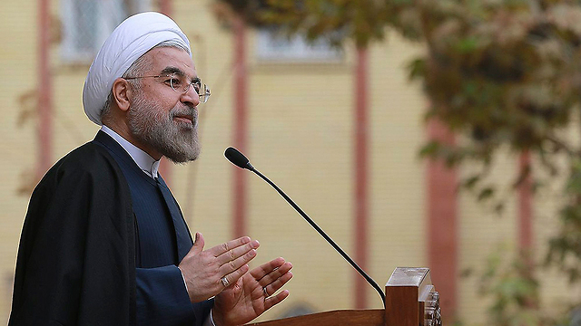 הדובדבן שבקצפת מבחינתו היה הסרת חלק מהסנקציות על איראן. רוחאני (צילום: AP) (צילום: AP)