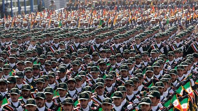 Iran's Revolutionary Guards (Photo: AP)
