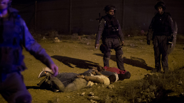 Police arrest rioters in the Praver Bill protest (Photo: Getty Imagebank)