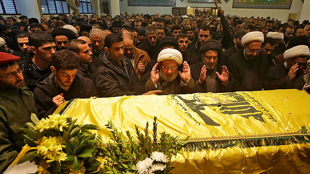 Hezbollah men mourn al-Laqqis (Photo: AP)