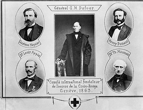 חמשת המייסדים של הוועד הבינלאומי של הצלב האדום (ICRC): גוסטב Moynier (למעלה משמאל), לואיס Appia, גיום הנרי (משמאל למטה) - מתוך התערוכה, פרטים בתחתית הכתבה (באדיבות הצלב האדום) (באדיבות הצלב האדום)