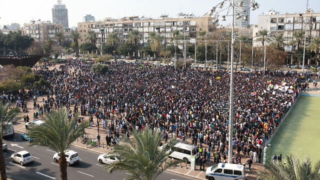 The protest at Rabin Square in Tel Aviv (Photo: Motti Kimchi)