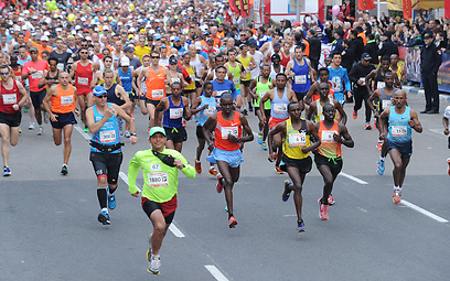 מרתון טבריה בשנה שעברה (צילום: אפי שריר) (צילום: אפי שריר)