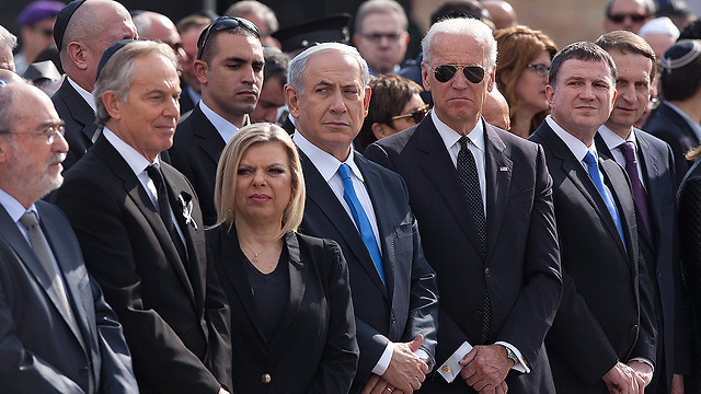 Benjamin and Sara Netanyahu. 'Security guards have a civil duty not to remain silent' (Photo: AP) 