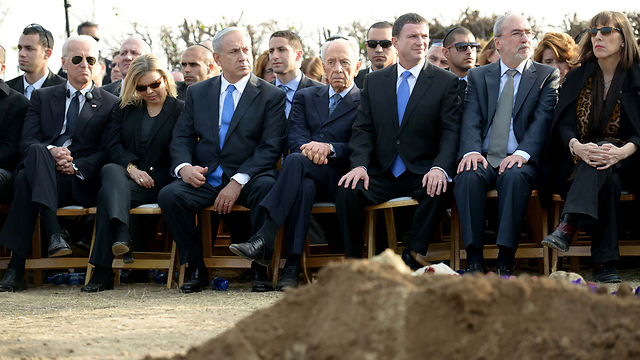 הנשיא, ראש הממשלה, סגן נשיא ארה"ב ובכירים נוספים בהלוויה (צילום: אבי אוחיון, לע"מ) (צילום: אבי אוחיון, לע