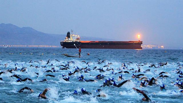 מקצה השחייה. התחרות מדורגת בין 10 הכי אתגריות (צילום:  Thierry deketelaere) (צילום:  Thierry deketelaere)