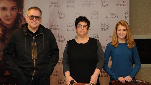סופי נליס, קארן רוזנפלט ובריאן פרסיבל בתל אביב (צילום: ברק פכטר) (צילום: ברק פכטר)