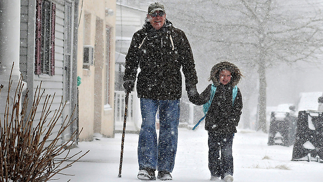 בדרך הביתה מבית הספר בפנסילבניה (צילום: AP) (צילום: AP)