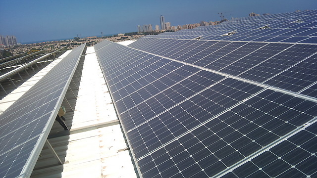 מייצרים חשמל סולארי בראשון לציון (צילום: טיב סולאר מערכות סולאריות) (צילום: ערן קופל) (צילום: ערן קופל)