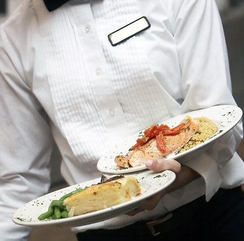המשכורת הנמוכה - בענף שירותי האוכל והאירוח (צילום: Shutterstock) (צילום: Shutterstock)