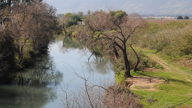 נהר הירדן רגוע מתמיד (צילום: אביהו שפירא) (צילום: אביהו שפירא)