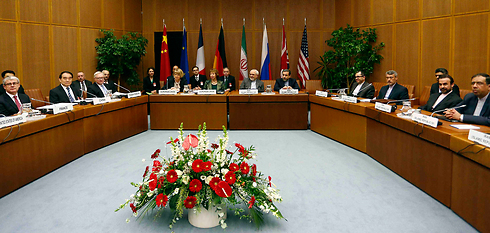 השיחות עם האיראנים בתחילת השנה. הפגישה מוגדרת כ"התייעצות"  (צילום: רויטרס) (צילום: רויטרס)