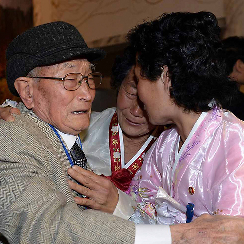 ריו יואנג שיק, בן 92, פוגש את קרובי משפחתו (צילום: Gettyimages) (צילום: Gettyimages)