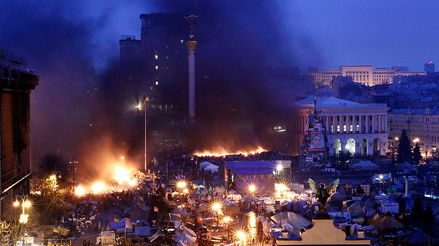 המהומות בקייב (צילום: רויטרס) (צילום: רויטרס)