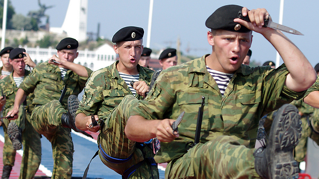 חיילי הקומנדו הימי של צבא רוסיה, בתמונה מ-2011 (צילום: AFP) (צילום: AFP)