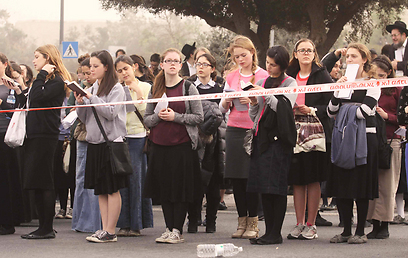 Haredi girls at Sunday's mass protest (Photo: Ido Erez)