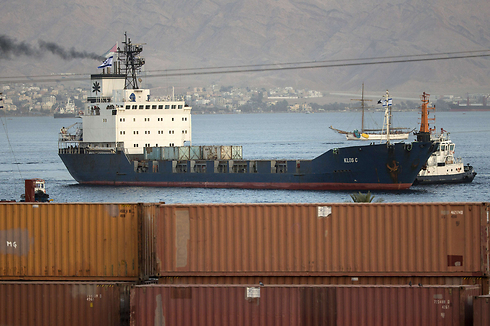 אוניית הנשק בנמל אילת (צילום: AFP) (צילום: AFP)