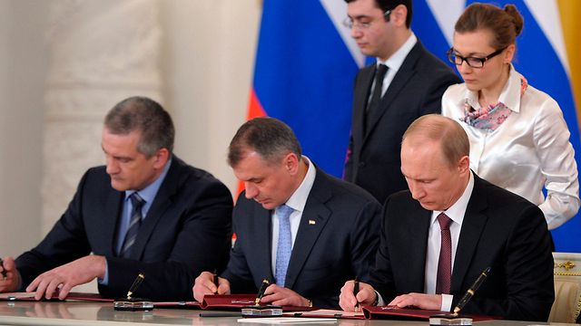 Crimea formally annexed to Russia (Photo: AP)